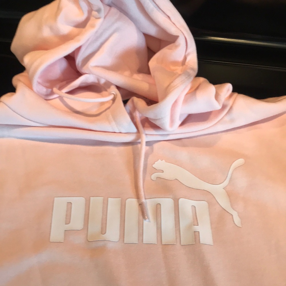 Puma sweatshirt brand new no tags size large